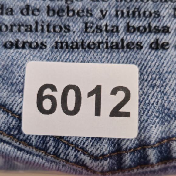 Denim Co Womens Size 4 Light Wash High Waist Jeans Frayed Hem 24" Waist FLAW - Picture 16 of 16